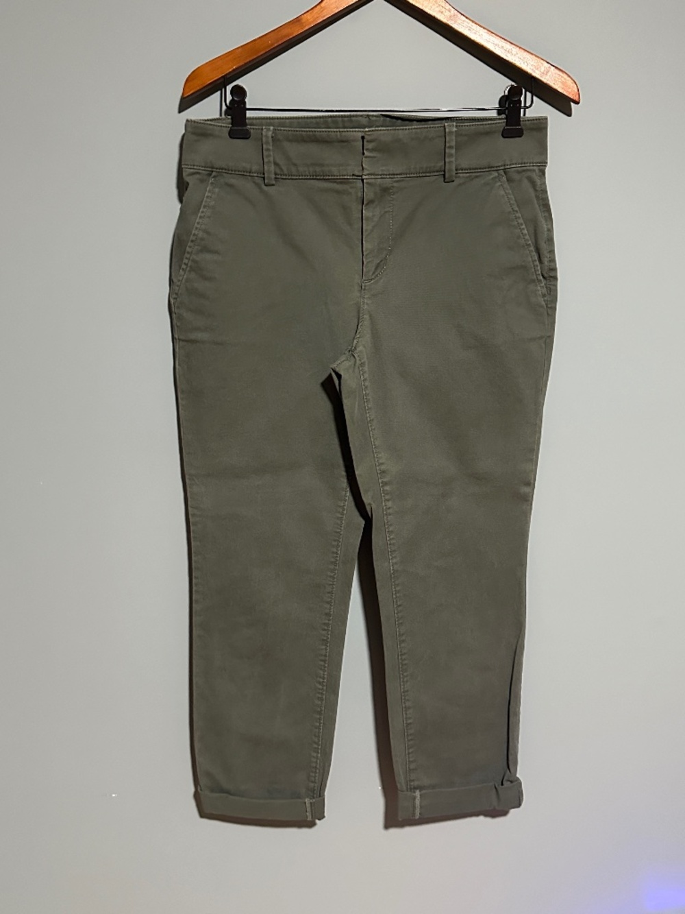 Loft Dark Green Cropped Pants, size 8